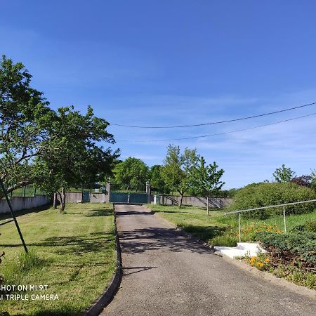 Готель Domaine Des Arts Dompierre  Екстер'єр фото