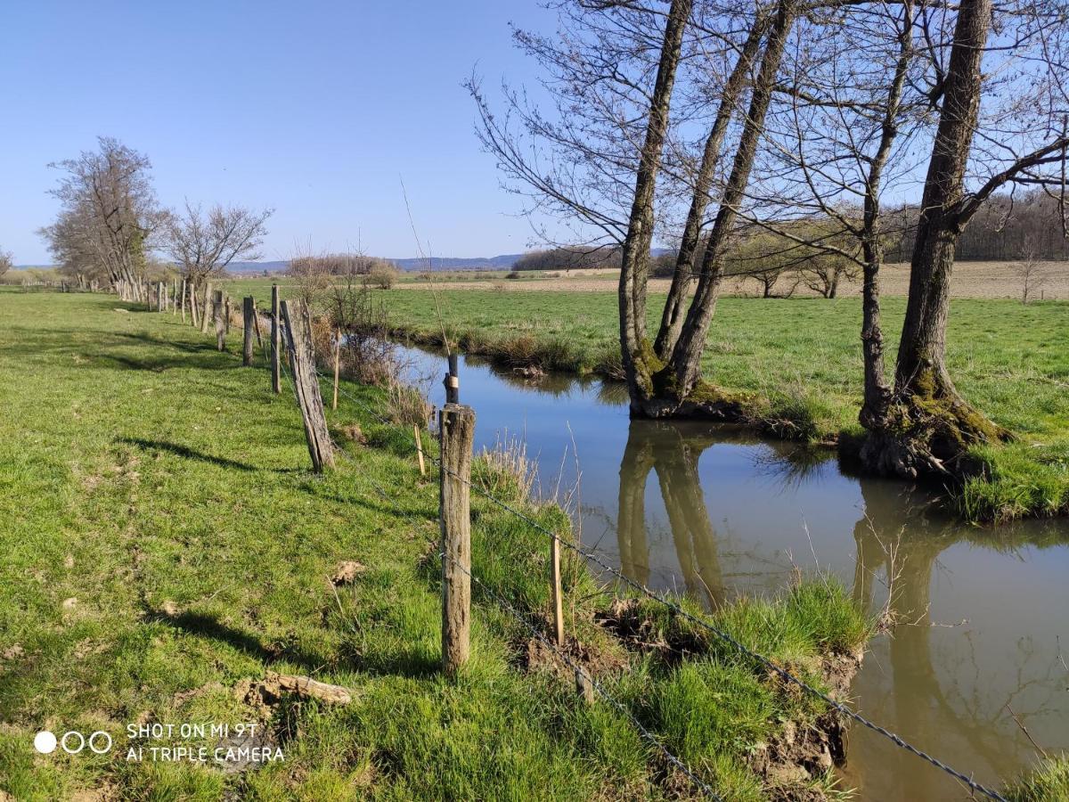 Готель Domaine Des Arts Dompierre  Екстер'єр фото
